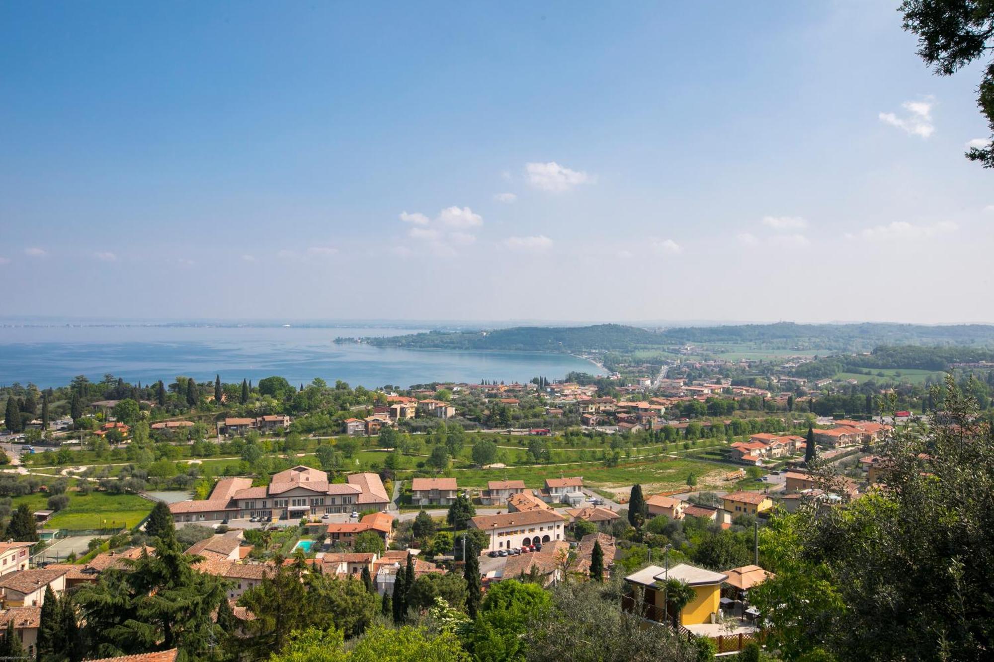 Appartamento Di Tommaso - Happy Rentals Desenzano del Garda Extérieur photo